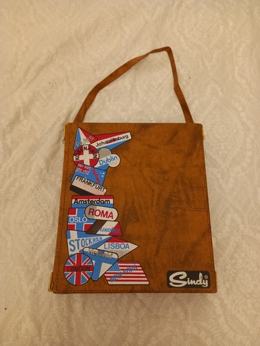 Vintage 1977 sindy hotel - 1977,