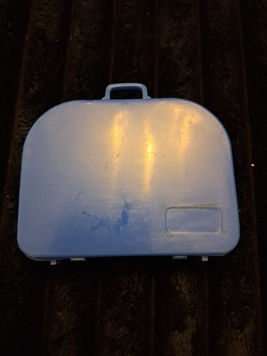 Vintage sindy blue suit case - vintage,